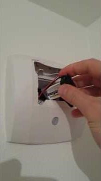 Comment remplacer la pile d'une VMC automatique ?