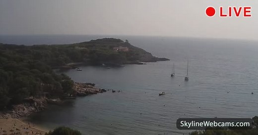 【LIVE】 Webcam Playa Font de sa Cala - Capdepera | SkylineWebcams