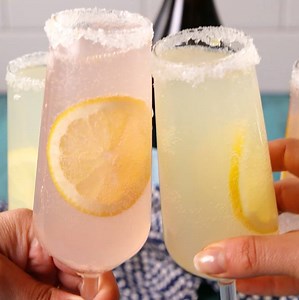 These Lemonade Mimosas are the ONLY thing you should be drinking this summer. Full recipe: http://dlsh.it/dfZLryf | Delish