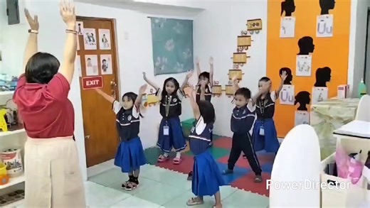 🌟 Preschool P.E. Time! 🌟 Our little learners had a fun and active time during their Preschool P.E. class as they practiced simple stretching exercises! 🤸‍♀️🤸‍♂️ Through these activities, they are learning the importance of keeping their bodies healthy, improving flexibility, and developing coordination — all while having lots of smiles along the way! 💪✨ We love seeing our kids enjoy movement and build good habits at an early age. Great job, preschoolers! 👏💛 #PreschoolPE #ActiveKids #Healt