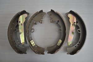 [Hot Item] High Quality S1012 Car/Auto Brake Shoe for Sales