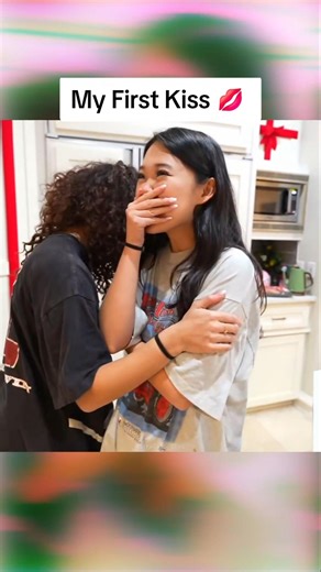 ExtraEmily tells Cinna about her awkward first kiss 😅 #extraemily #funny