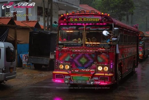 srilanka bus