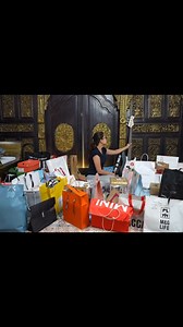 296K views · 10K reactions | Unboxing kado ultah #part1 full nya di ⬇️ (yt: Aqeelacalista) | Asmara Gen Z Fanbase | Facebook