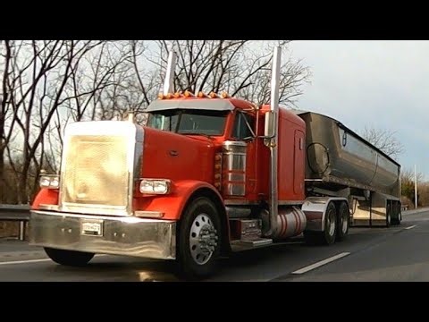 Dallas 2004 Pete - so cool Rolling cb interview - #largecar #bigrig #peterbilt #717