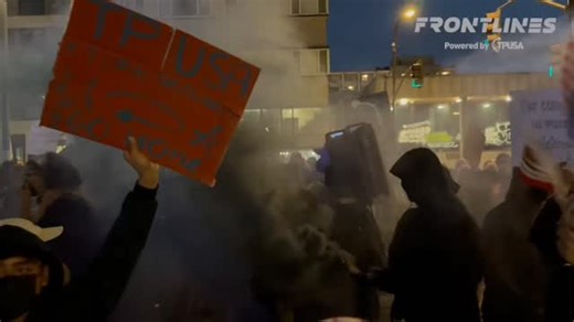 'War zone': Violent protest erupts outside UC Berkeley prior to TPUSA event on Monday night Read more at TheCollegeFix.com Video credit: TPUSA / @Savsays | The College Fix