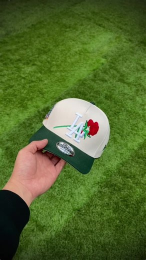 LA Unisex Baseball Hat - Fashionable Style for Everyone