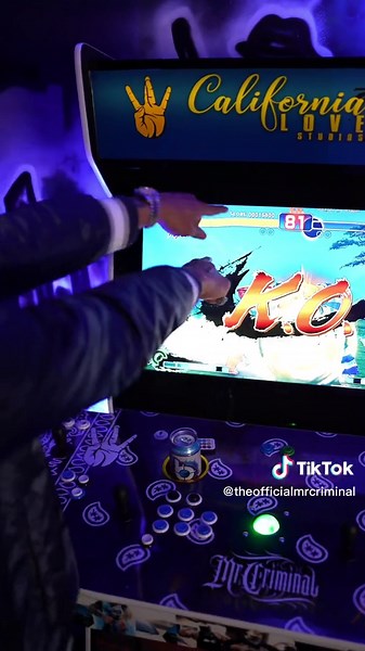 Street Fighter vs. Mortal Kombat: Battle of the Gaming Titans