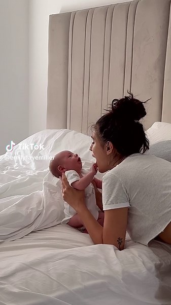 Emily Emily The Dancer | Fun Dance Videos