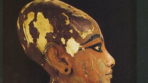 Not human. Not random.🔍 DNA from Peru’s elongated skulls points to an otherworldly origin- and a worldwide pyramid connection. | UNIFYD