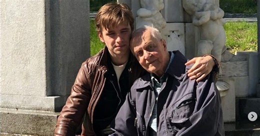 Maciej Musiał o śmierci dziadka. "Byłem przy nim, kiedy odchodził"