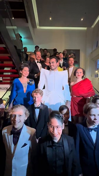 Trapmoment met de cast van Elisabeth de Musical