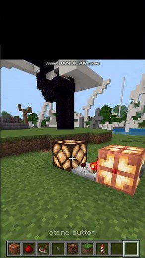 How to make a T-flip flop circuit in minecraft bugrock lol #minecraft #redstone #mumbojumbo