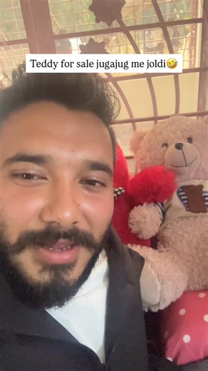 Roshan Dahal on Instagram: "Watch till the end🤣tag/share kri dia lgr ketak🤣 #explorepage #memes #meme #funny #viral"