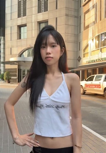 Stylish Halter Top and Jeans Outfit Inspiration