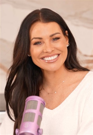 Have you caught our latest bonus episode yet? 📺 Carol opens up to Jess about choosing to have four children, and why starting a family feels more challenging these days. Tap the link in our bio to find us on Spotify, YouTube & Apple Podcasts ✨ #WrightAtHomePod #Podcast #JessWright