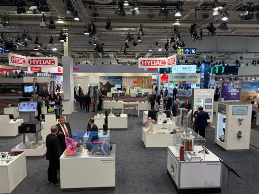 HYDAC Group on Instagram: "🌱𝗗𝗿𝗶𝘃𝗶𝗻𝗴 𝗦𝘂𝘀𝘁𝗮𝗶𝗻𝗮𝗯𝗶𝗹𝗶𝘁𝘆 𝗮𝘁 𝗔𝗴𝗿𝗶𝘁𝗲𝗰𝗵𝗻𝗶𝗰𝗮 𝟮𝟬𝟮𝟱 - We’re Ready for You!🌍 Discover how intelligent filtration, fluid management, and system solutions can save costs and protect the environment. Our holistic concepts for sustainable agricultural technology help you reduce resource consumption and extend machinery life—setting new standards for efficiency and productivity. ✅ Join us in shaping the future of agriculture! 📍 Visit us at 