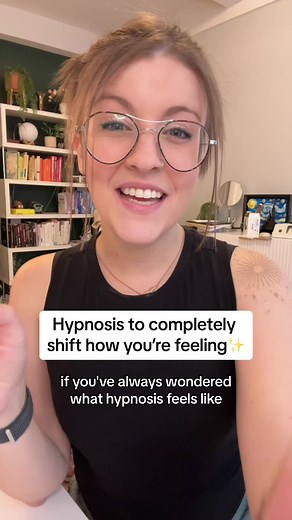 This guided hypnosis session will completely boost your mood and help you feel better for the rest of your day ✨ NOTE: you are in control the entire time If you want more experiences like this, check out my hypnosis app, Doddle Hypnosis!✨ It includes over 100 sessions for so many areas of your life with lengths ranging from 90 seconds to 30 minutes to fit your schedule. Try it free for 7 days and start to see a powerful shift in how you’re feeling each day 🤗 all the info is at the 🔗 on my prof
