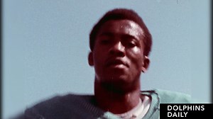 - Two-time NFL receiving touchdowns leader - 8-time Pro-Bowl selection - Pro Football Hall of Famer We look back on Paul Warfield’s decorated career. This is your Dolphins Daily. | Miami Dolphins