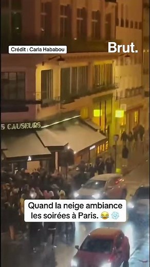 Quand la neige ambiance les soirées à Paris. 😂 ❄️