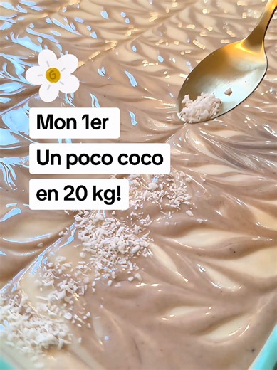 On dévoile des petits indices pour deviner ce qui se cache derrière mes petites cachotteries tout en fabriquant un de vos savons préférés, le Un Poco coco !#savonartisanal #peauseche #crueltyfree #savonnerieartisanale #skincare