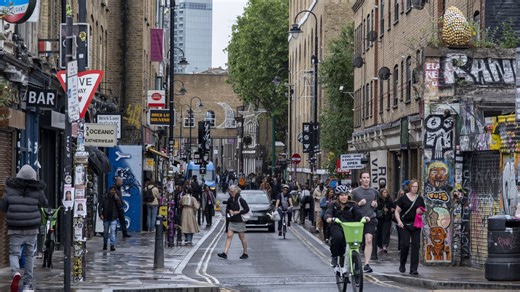 London population on course for 10m - as international migration brings boom to Tower Hamlets | LBC