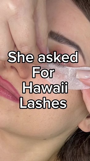 Creating Unique Hawaii Lashes with Decals and Blue Spikes | Lash Artist Tips