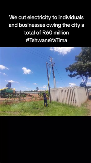 Dr Nasiphi Moya (@dr_nasperm)’s videos with Ziyakhala - Sphithiphithi Dlamini