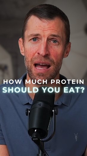Want to lose fat and feel full? Eat more protein. Protein isn’t just for building muscle—it’s a game-changer for healthy fat loss. It boosts metabolism by increasing the calories your body burns during digestion. In fact, protein increases the thermic effect of food (TEF) by 15-30%, compared to just 5-10% for carbs and 0-3% for fats. Protein also controls appetite by keeping you fuller for longer, helping to reduce cravings and prevent overeating. Plus, it’s essential for preserving lean muscle