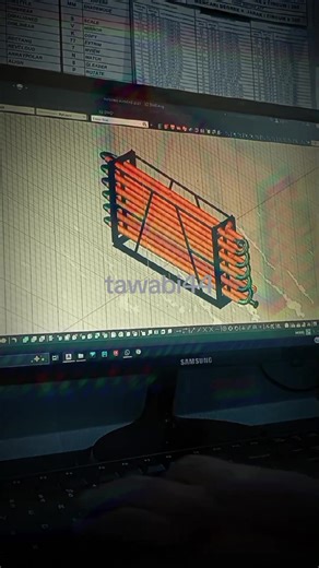 Shop drawing (gambar kerja) adalah gambar teknis mendetail yang dibuat oleh kontraktor atau subkontraktor untuk memandu pelaksanaan konstruksi di lapangan, berdasarkan desain arsitek/konsultan. Gambar ini menunjukkan detail spesifik seperti dimensi, material, dan metode instalasi untuk memastikan pekerjaan dilakukan sesuai rencana, meminimalisir kesalahan, serta meningkatkan efisiensi waktu dan biaya.