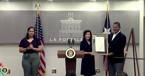 New Bronx office will help Puerto Ricans obtain vital records