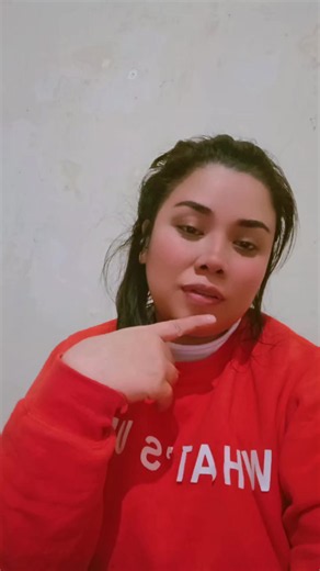 Yo toda bruja pero feliz😂☺️