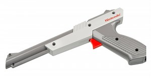 NES Zapper - Mann nutzt NES-Controller für Banküberfall