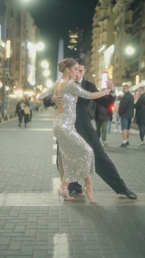 Movimiento Tango Shoes on Instagram: "T H E C H A M P I O N S 🌟 . The amazing maestros, tango stage world champions and beautifulsouls @brunayjulian.tango in the streets of Buenos Aires! Maestra @brunaestellita.tango with her Movimiento Tango Shoes as always. ♥️🐈‍⬛ Movimiento Tango Shoes is the exclusive and official sponsor of Bruna Estellita, 2023 Stage Tango World Champion. 🔥🔥🔥 . 📹: @barriagusaudiovisual 💄: @miriam.marcos.makeup 👗: @lucilaseguraindumentaria . You can find our new line