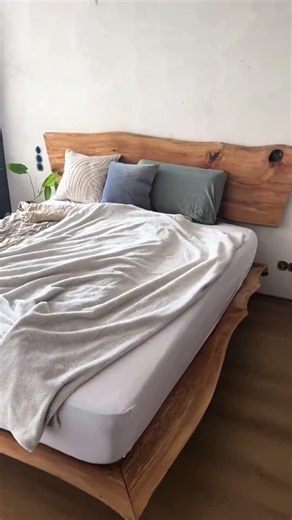 Ich hab vor ein paar Wochen auch ein Tutorial zu meinem Bett gepostet ☺️