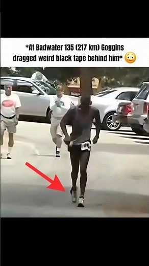 David Goggins was running one of the world’s toughest races with both feet broken 💀 #goggins