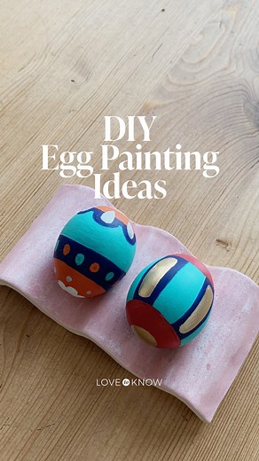 An elegant twist for your Easter eggs this year 🐰🌷 #egg #eggpainting #easter #easterdecor #eastereggs #diy #craft #painting #acrylicpainting #getcreative #interiordesign #decor #home #easterideas #lovetoknow #art " | LoveToKnow