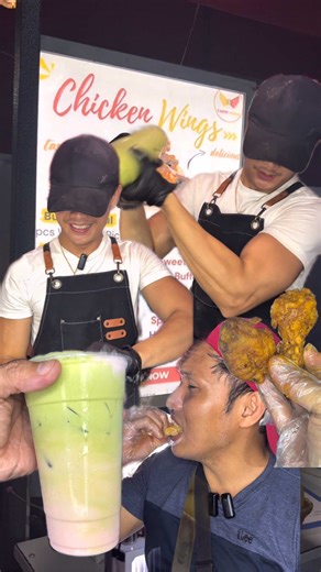 Artistahing Barista sa Cabstop Cabuyao Cabs Foodpark na may Fall-off-the-bone na Chicken Wings at Caifee Wings