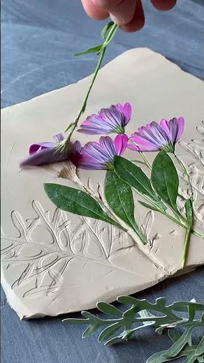 How I press flowers in clay to create a ceramic dish #satisfying #pottery