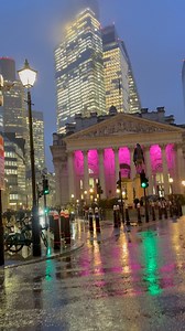 London moment from Bank, The City of London | Streets of London