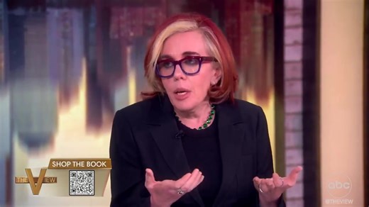 Political commentator Molly Jong-Fast opens up about her complicated relationship with her famous feminist icon mom, Erica Jong, in her warm and witty new memoir, 'How to Lose Your Mother.' | The View