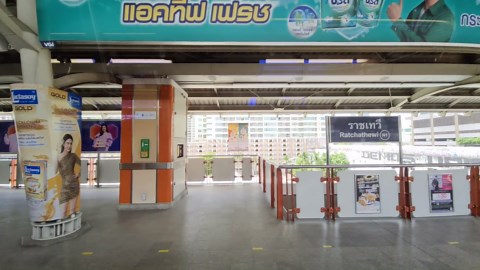 Exploring Downtown Bangkok on the BTS Skytrain