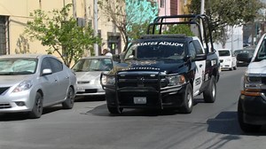 85K views · 1.1K reactions | Atacan y asesinan a mujer dentro de tienda, van 30 feminicidios en el 2022 en Nuevo León. La propietaria de una tienda de abarrotes fue asesinada la madrugada del martes en la Colonia Nuevo Repueblo en Monterrey. #LasNoticiasMty | nmás Monterrey | Facebook