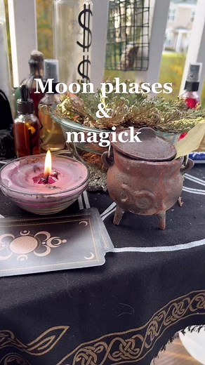 Lunar cycle 101 🌙✨⭐️ #newmoon #fullmoon #manifest #manifestation #manifestationtips #witchcraft #witch #witchy #witchtok #spell #spells #lunarmagick #lunarwitch #lunarwitchcraft #LevisMusicProject #PINKHolidayRemix #TheHarderTheyFall #fyp
