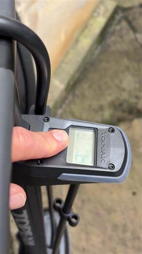 Not More Over Inflating or Under inflating Tyres 🛞 #gcn #bike #cycling #bikelife | Global Cycling Network