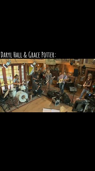 Daryl Hall and Grace Potter - Paris Ooh La La #music #live #darylhall #gracepotter #livesession #voiceeffects #drums #song #guitar #bass #rock #Pandemonium #FYP #RockTok #hardrock