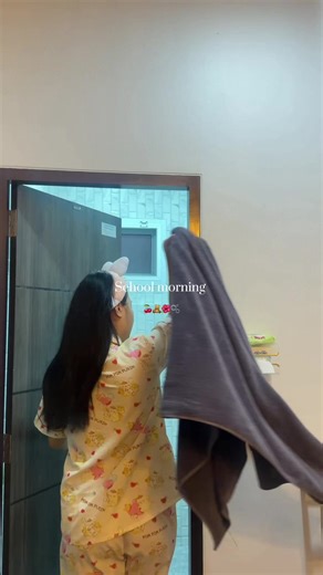 School morning 🧘🏻‍♀️🚿📚🌤️ #vlog #minivlog #aesthetic #foryou #asmr | vlog