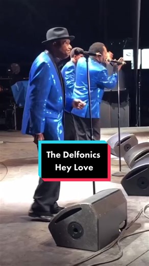 The Delfonics Live “Hey Love” ✨🎙️#fyp #thedelfonics #heylove #oldies #60s . . . (Give them a follow on Instagram for future show updates. @ normancarterthedelfonics) ✨🎶