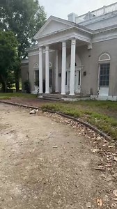 165K views · 754 reactions | Beginning of the demolition of the supervisors building built after the Civil War. The decision to tear down the building is to better preserve the battlefield. | Vicksburg Daily News | Facebook