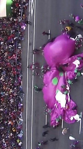 Barney Balloon Incident at 15x Speed
